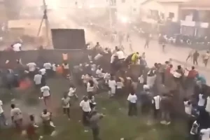 Gila! Penalti Picu Kerusuhan di Pertandingan Sepak Bola Guinea, Puluhan Orang Tewas Terinjak-injak
