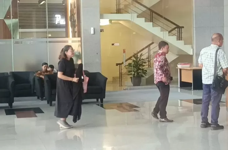 Kristiyanto

Agustiani Tio Kembali ke Kantor KPK Demi Disidang Ulang Kasus Hasto Kristiyanto