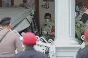KristiyantoPenyidik KPK Menggeledah Rumah Hasto Kristiyanto