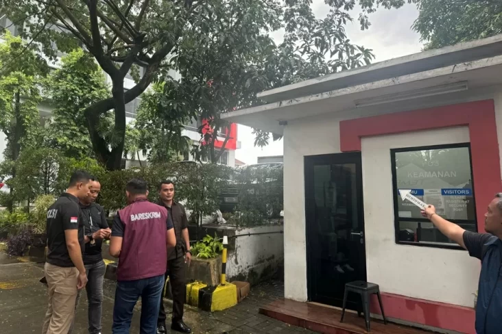 "Investigasi CCTV Bareskrim Terkait Kasus Teror Kepala Babi dan Tikus di Kantor Tempo"