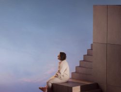 Lirik dan Terjemahan Lagu The Pretender Lewis Capaldi