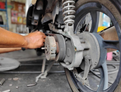 Mengapa Mesin Motor Matic Berdengung Saat Dipacu Kencang?