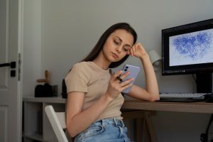 Psikologi Mengungkap 7 Kebiasaan dari Kebutuhan yang Tidak Terpenuhi saat Kecil