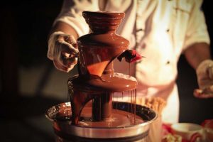 Cokelat Mengalir, Sejarah yang Manis dari Dapur ke Pesta