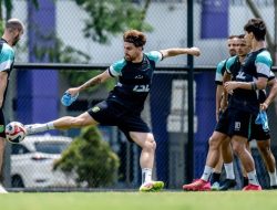 Persebaya Surabaya Tumbang: Trio Striker Asing Rp 12,61 Miliar Tak Berdaya