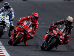 Hasil Kualifikasi MotoGP Valencia 2025: Bezzecchi Pole, Marquez Juara Kedua