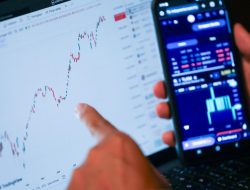 Dividen Interim Emiten Keuangan untuk Pemegang Saham