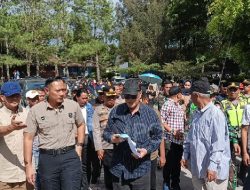 Menko AHY Pantau Bantuan 63 Ton Beras untuk Daerah Banjir Aceh