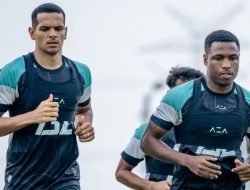 Tanpa Pelatih dan Manajer, Persebaya Menghadapi Borneo FC dengan Jalan Terjal