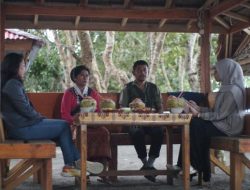 Pemda, BPK Wilayah XXI, dan Budayawan Berbicara tentang Tenun Halmahera Barat: “Ini Harus Terus Ada”