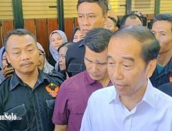 Buntut Janji Jokowi Tunjukkan Ijazah Asli di Pengadilan, Dokter Tifa Bertanya: Masih Bikinan Lagi?