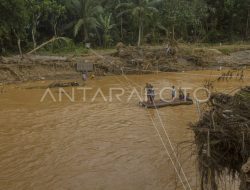 Daftar Fasilitas Pendidikan Terdampak Banjir di HSS Kalsel dengan Sisa Lumpur Peat