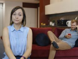 Perempuan yang Kurang Dicintai Cenderung Punya 10 Sifat Ini, Menurut Psikologi