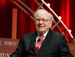 5 Hal yang Dibeli Kelas Menengah untuk Jadi Kaya, Menurut Buffett