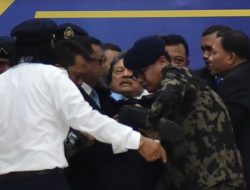 Sakti Wahyu Trenggono, Menteri KP yang Pingsan Saat Upacara Persemayaman Korban ATR