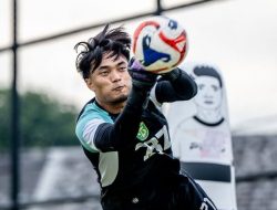 Kiper lokal Indonesia di uji coba! Ernando Ari jadi harapan Persebaya Surabaya