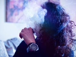 Bahaya Tersembunyi Vape: Kecanduan hingga Penyelundupan Narkoba