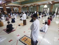 Niat dan Tata Cara Sholat Dzuhur Qobliyah 4 Rakaat dengan 2 Salam