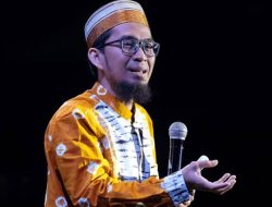 Ustadz Adi Hidayat Jelaskan Aturan Sikat Gigi Saat Puasa Ramadhan, Ingatkan Hal Penting Ini
