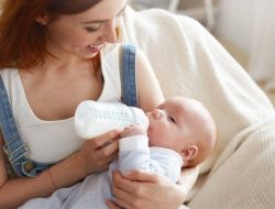 7 Penyebab Bibir Pecah pada Bayi Baru Lahir