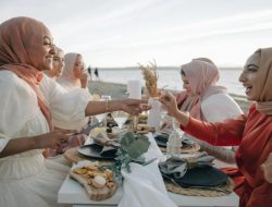 40 pantun lucu Lebaran 2026 untuk meriahkan suasana acara