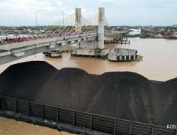 Efek domino pemangkasan RKAB batubara 2026: listrik, PHK, dan PNBP terancam