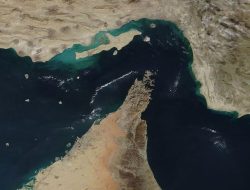 Negosiasi Iran-AS Gagal, Trump Marah, Blokade Selat Hormuz Dimulai