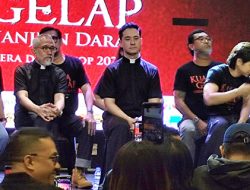 Jerome Kurnia Kenang Momen Jadi Romo di Film Kuasa Gelap