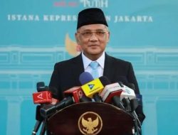 Profil Gus Irfan, Menteri Haji yang Inovatif dengan Sistem ‘War Tiket’!