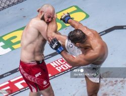 Hasil UFC 327: Carlos Ulberg Rebut Sabuk Usai Kalahkan Prochazka dalam Satu Rondenya