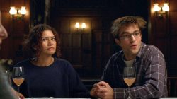 Kenalan dengan ‘Doom-Rom’, Cinta dalam Film yang Lebih Nyata